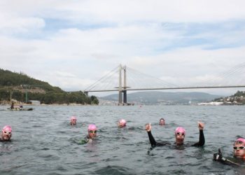 La Batalla de Rande pondrá a prueba a 77 nadadores este sábado en la ría de Vigo