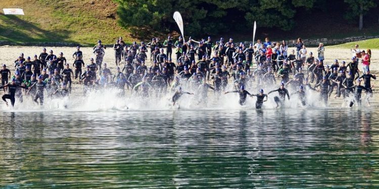 Abierto el plazo de inscripción para participar  en el III Vertiatlón Solidario de Baiona