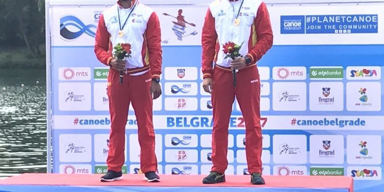 Óscar Carrera y Rodrigo Germade se cuelgan el oro en la Copa del Mundo