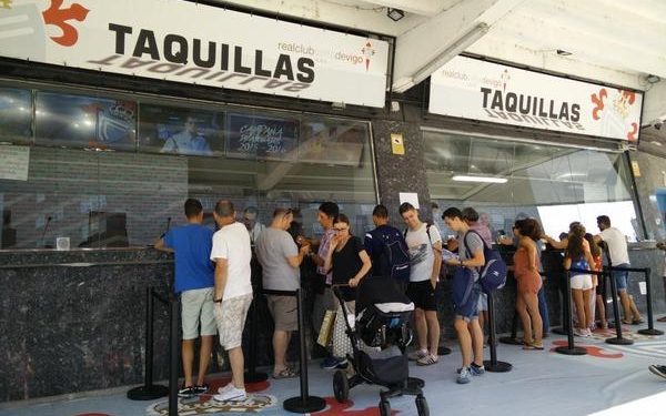 El premio a la asistencia no será acumulable a los descuentos accionista o familiar