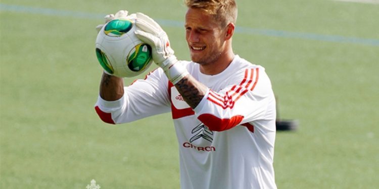 El infortunio se ceba con Yoel, que sufre una triada