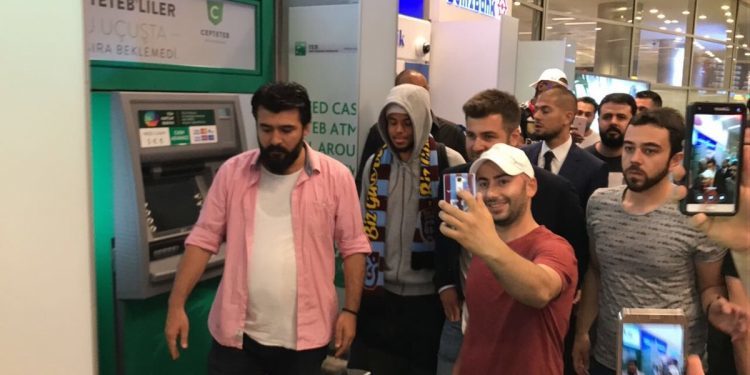 Bongonda llega a Turquía para firmar por el Trabzonspor