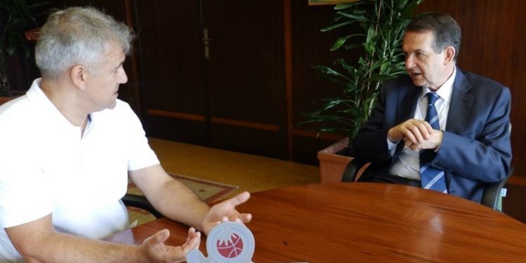 Ryanair logra un 100% de ocupación en los vuelos Vigo-Barcelona y estudia abrir la ruta Vigo-Madrid