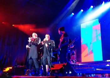 Miguel Bosé encandila a Vigo 17 años después