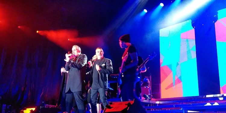 Miguel Bosé encandila a Vigo 17 años después
