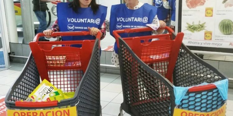 El Banco de Alimentos recoge 9.000 kilos de comida en su última Operación Kilo del verano