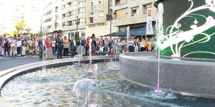 Nueva fuente con pantalla para retransmitir partidos del Celta en la calle Rosalía