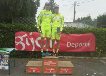 El Club Ciclista Rías Baixas sumó otro podio con Willem Jakobus en Gijón