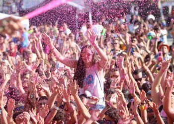 Un festival de música e cor tomará Praia América este sábado