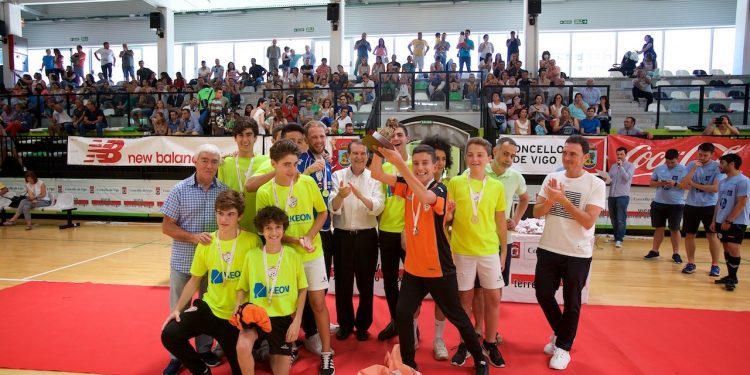 El Vigo 2015, con dos títulos, lideró el palmarés de la primera Vigo Cup de fútbol sala