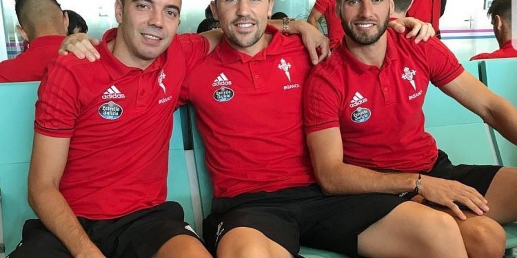 El Celta pone rumbo a Inglaterra, donde la plantilla estará disponible por primera vez al completo