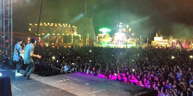 O efecto Sebastián Yatra arrasa en Baiona