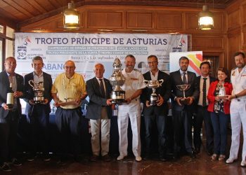Baiona se prepara para recibir a 500 regatistas en el Trofeo Príncipe de Asturias
