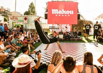 Break Dance para abrir boca en O Marisquiño