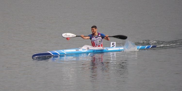 Diez palistas gallegos logran plaza para el Mundial de la República Checa