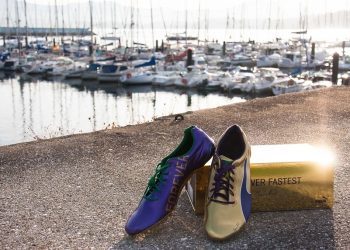 Las zapatillas más solidarias de Usain Bolt para el Vertiatlón de Baiona