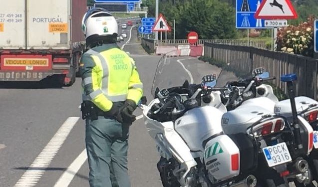 La Guardia Civil intercepta a un conductor circulando en sentido contrario por la A-55