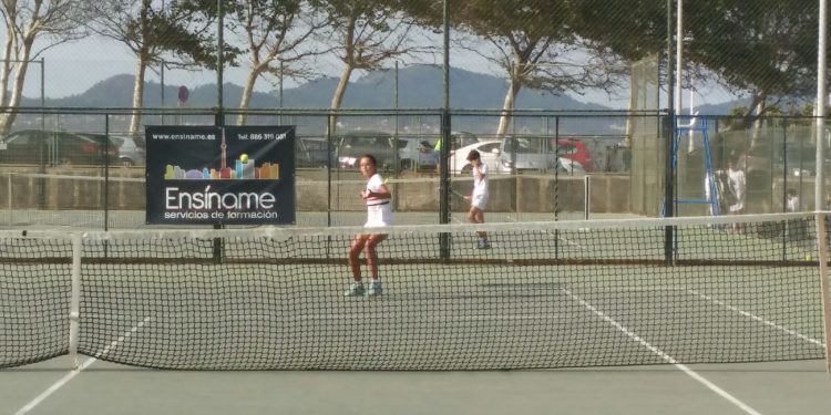 Los tres primeros cabezas de serie, a cuartos en el Campeonato de Vigo de tenis