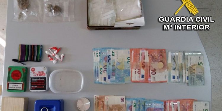 Detenida la dueña de un bar de Salvaterra  por tráfico de drogas a pequeña escala