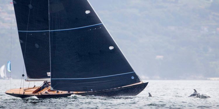 “Mirfak”, “Sum Innovation”, “Jadroncho Team” y “Santiago Roma” vencen en Sanxenxo