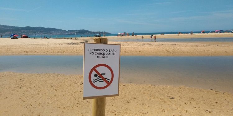 O alcalde de Nigrán acusa a Sanidade dunha «campaña orquestrada»