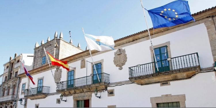 Baiona dará un novo prazo dun mes aos veciños para alegar ao plan das Costeiras