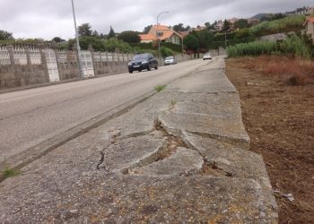 O alcalde de Nigrán urxe «novamente» á Xunta a reparar a rúa Otero Pedrayo