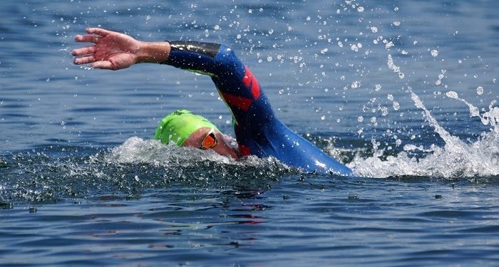 Ribeiro y Santos se imponen en la travesía entre Sálvora y Vilagarcía