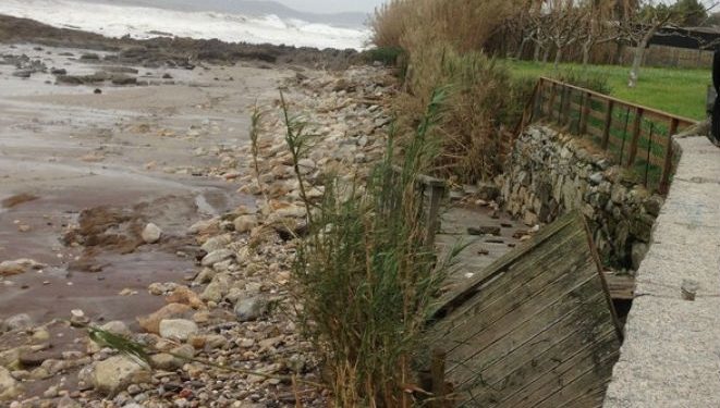 Encuentran en la playa de Prado a una mujer de 79 años perdida