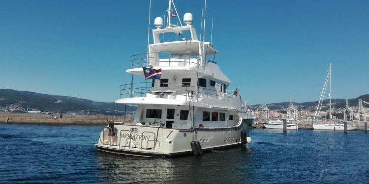 Superyate en el Náutico de Vigo