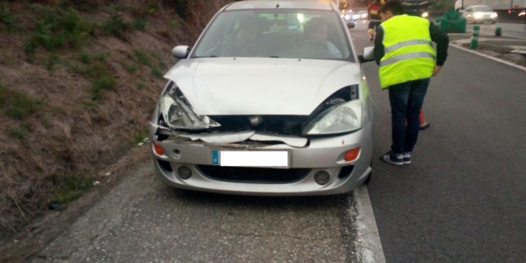 Cuatro heridos en la A-55 después de una colisión múltiple en Mos