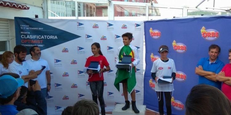 Yago Barca golpea primero en la apertura del ranking gallego de Optimist