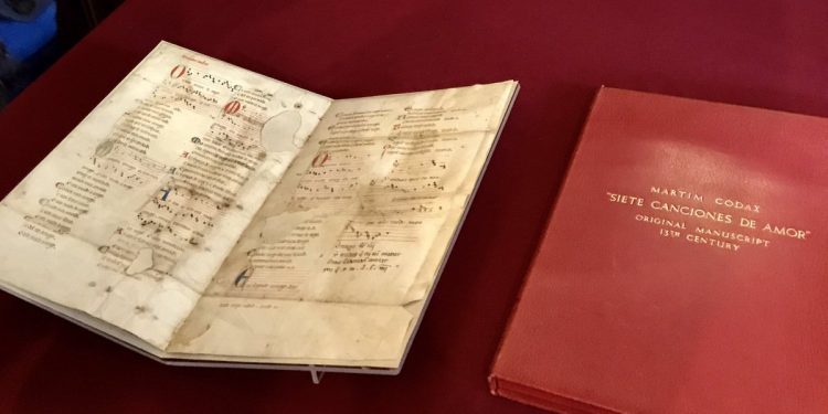 O Pergamiño Vindel xa viaxa de regreso dende Nova York a Vigo