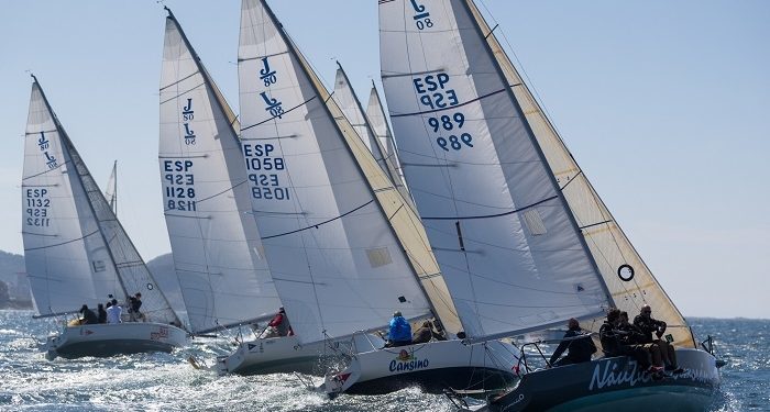 El viento se alía con la primera jornada del Trofeo Príncipe de Asturias