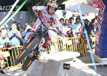 Toni Bou y Sandra Gómez brillan en Baiona