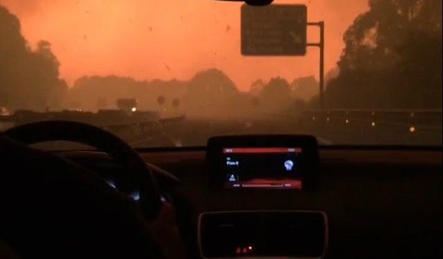 Cortes de tráfico a causa de los incendios forestales en la comarca de Vigo