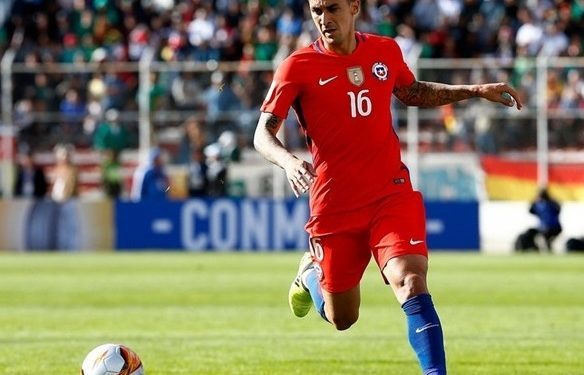 Tucu Hernández juega el partido completo con Chile a pesar de sus molestias