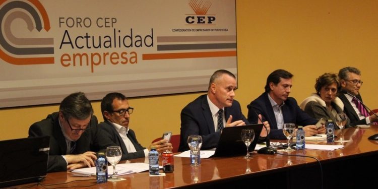 La CEP pide la dimisión del presidente de los empresarios gallegos