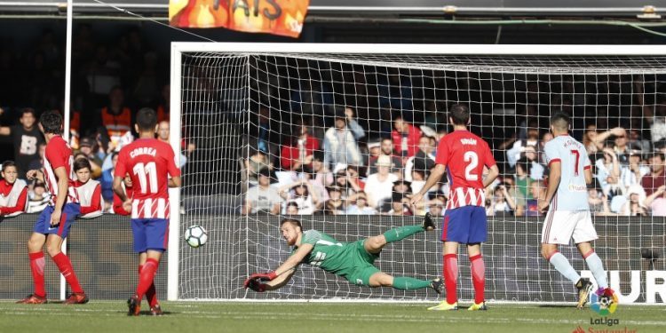 Trolebuses Simeone imparte un máster en Balaídos