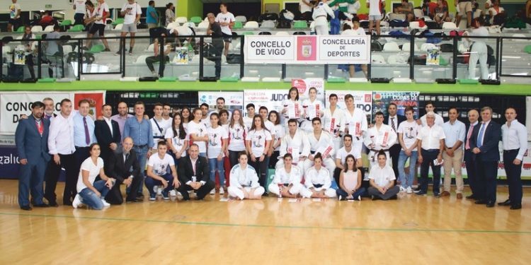 La viguesa Laura Vázquez y la coruñesa Lucía Rodríguez ganan la Supercopa de España