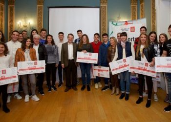 VIDE apoya con 20.000€ para becas a los deportistas vigueses de categoría sub-23