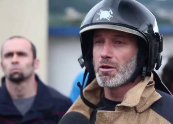 «No hubo medios, ni coordinación, ni ayuda, y no es porque otros bomberos no quisieran venir»
