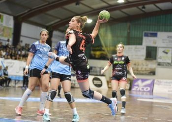 Carratú y la defensa dan alas al Guardés