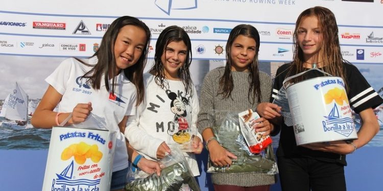 Adriana Pérez Canal, del Club Marítimo de Canido, gana el Kinder Trophy en Portugal