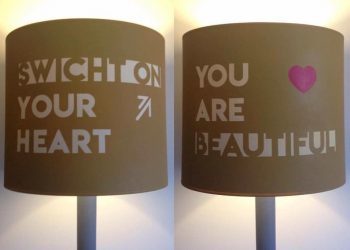 24 artistas dan una nueva vida a las lámparas para ayudar a los niños con cáncer