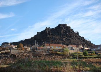 Nigrán pide á Xunta que estude o risco de desprendementos no monte do Castro
