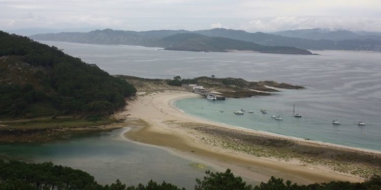 El PP solicita a la Xunta la retirada de las tasas por fondear en las Illas Atlánticas
