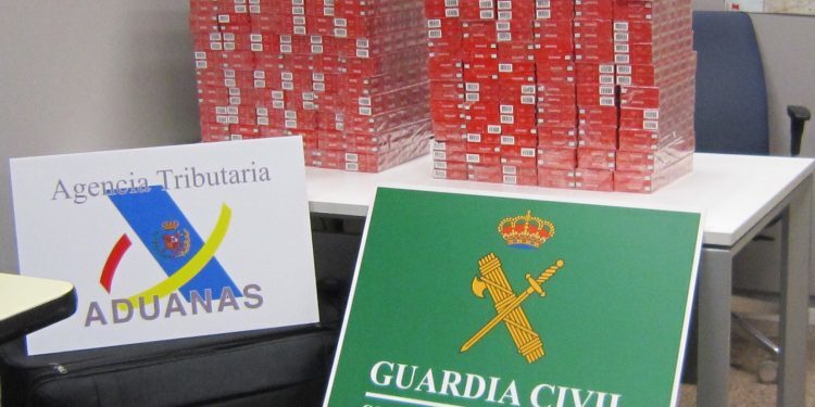 Nueva intervención de tabaco de contrabando en la aduana de Peinador