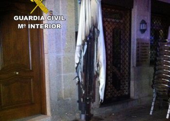 Investigan a un joven por causar incendios en varios locales de ocio y viviendas de Baiona