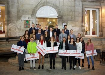 Veintitrés deportistas vigueses reciben becas por 20.000 € a través de la Fundación VIDE